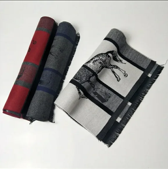 Elegant Cashmere Men Scarf - Picture 5 of 7